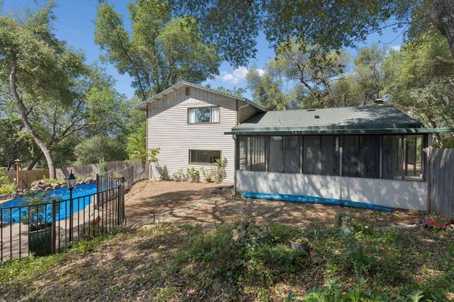 6320 Zamora Dr, Placerville, CA 95667