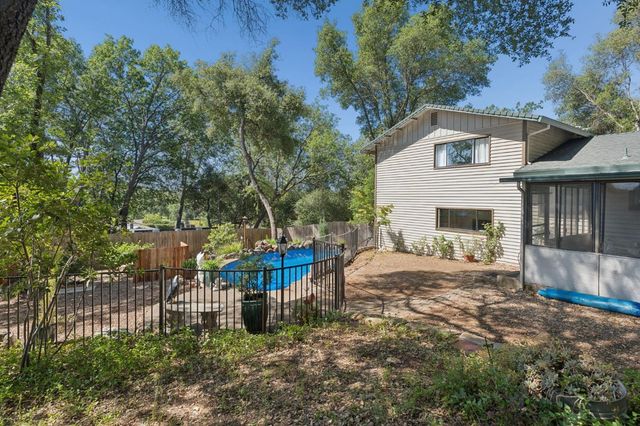 6320 Zamora Dr, Placerville, CA 95667
