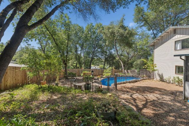 6320 Zamora Dr, Placerville, CA 95667