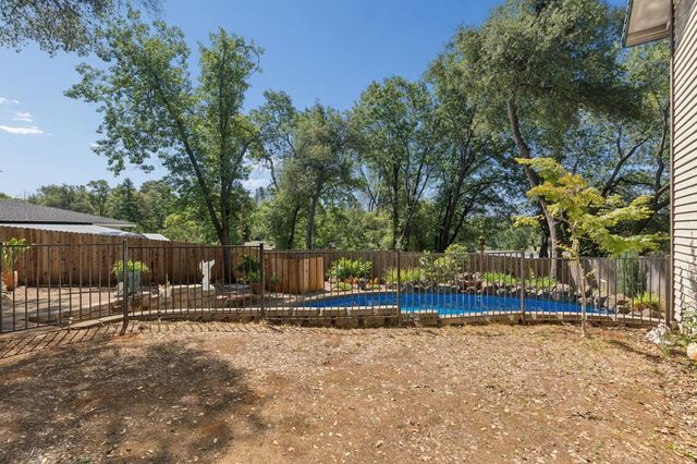6320 Zamora Dr, Placerville, CA 95667