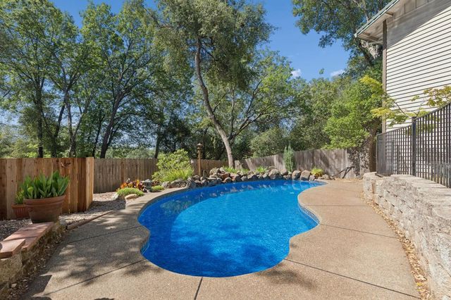 6320 Zamora Dr, Placerville, CA 95667