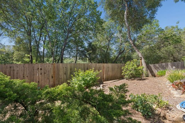 6320 Zamora Dr, Placerville, CA 95667