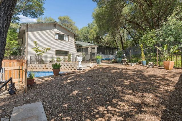 6320 Zamora Dr, Placerville, CA 95667