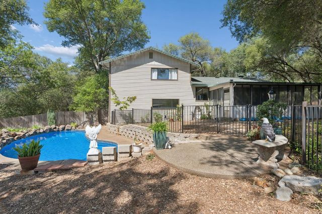 6320 Zamora Dr, Placerville, CA 95667
