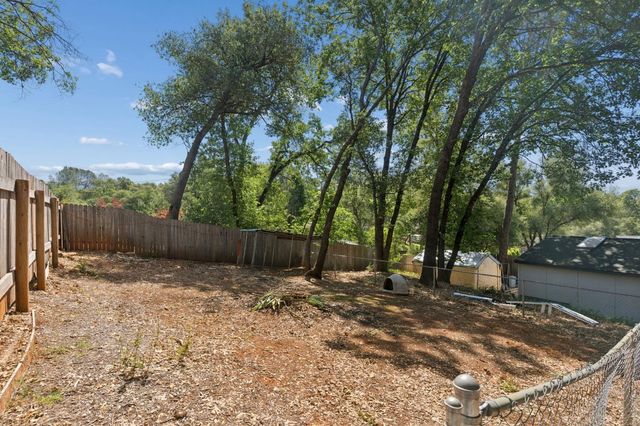6320 Zamora Dr, Placerville, CA 95667