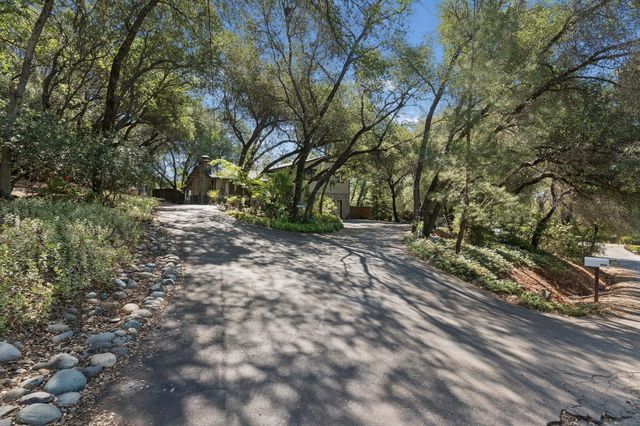 6320 Zamora Dr, Placerville, CA 95667