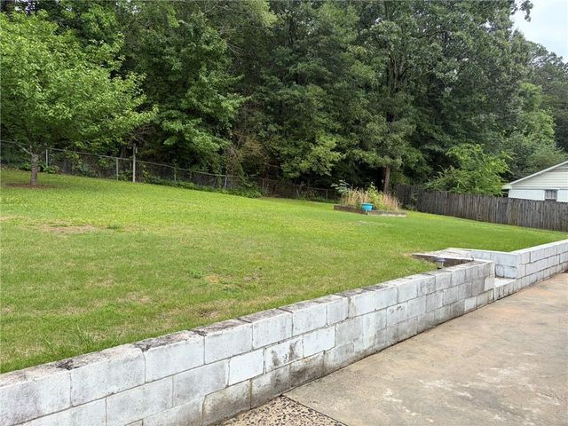 52 Lyons Drive NW, Rome, GA 30165