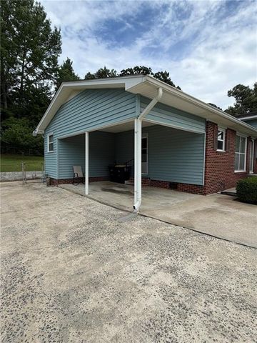 52 Lyons Drive NW, Rome, GA 30165