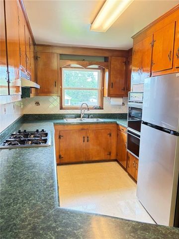 52 Lyons Drive NW, Rome, GA 30165