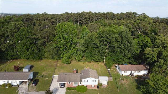 52 Lyons Drive NW, Rome, GA 30165