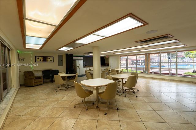 1910 W 56th St 3321, Hialeah, FL 33012