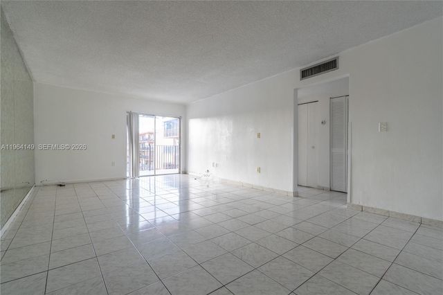 1910 W 56th St 3321, Hialeah, FL 33012