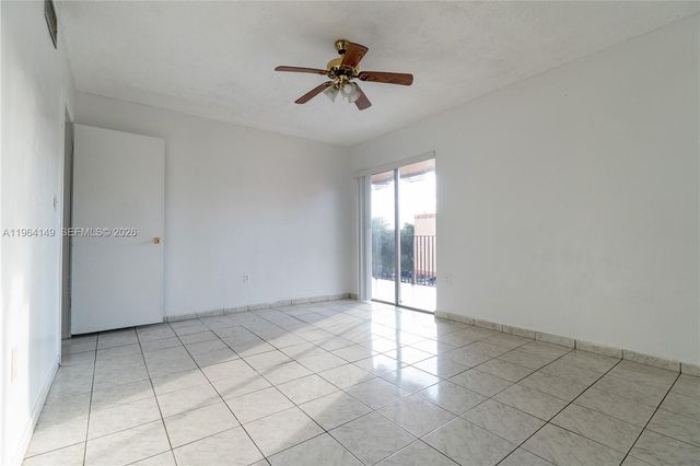 1910 W 56th St 3321, Hialeah, FL 33012