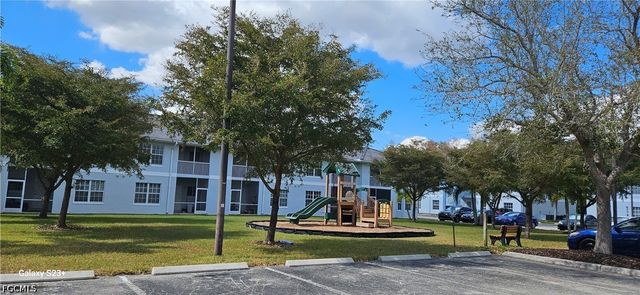 8424 Bernwood Cove LOOP 1511, Fort Myers, FL 33966