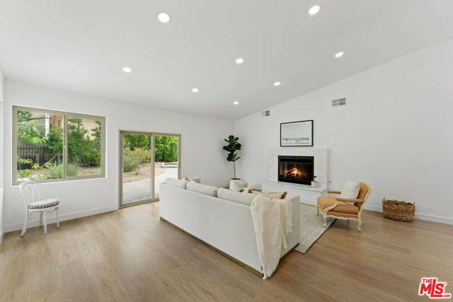 24228 Dry Canyon Cold Creek Road, Calabasas, CA 91302