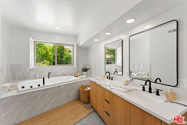 24228 Dry Canyon Cold Creek Road, Calabasas, CA 91302