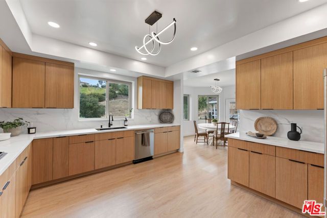 24228 Dry Canyon Cold Creek Road, Calabasas, CA 91302