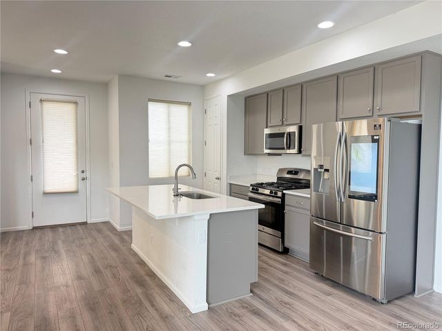 587 S Richfield Street, Aurora, CO 80017