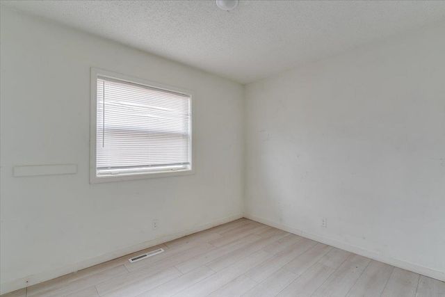 1502 E Del Mar, Wichita, KS 67216