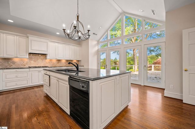 55 First Street, Tryon, NC 28782