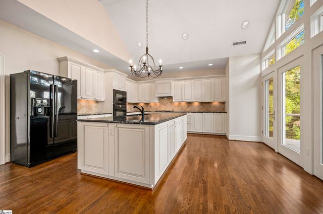 55 First Street, Tryon, NC 28782