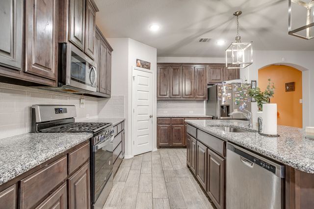 4413 Pentridge Drive, Fort Worth, TX 76036