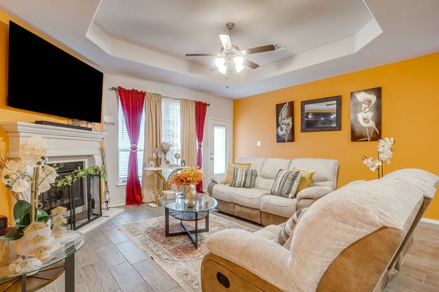 4413 Pentridge Drive, Fort Worth, TX 76036