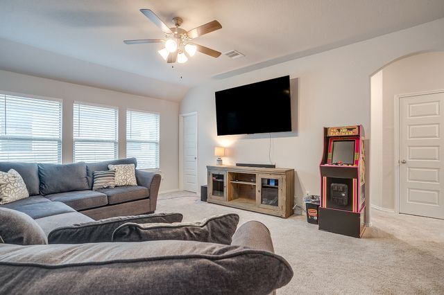 4413 Pentridge Drive, Fort Worth, TX 76036