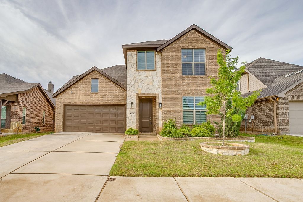 4413 Pentridge Drive, Fort Worth, TX 76036