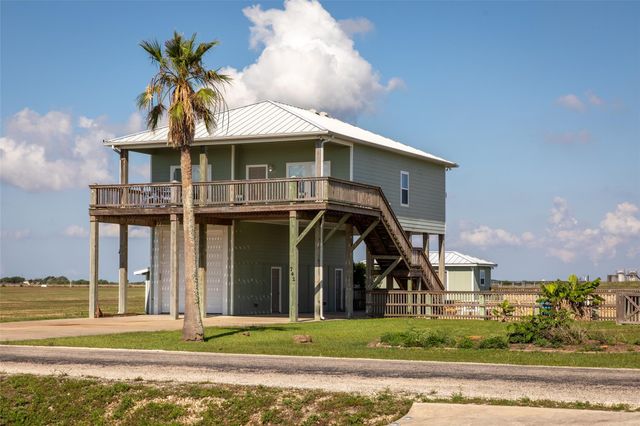 742 Bay Drive, Palacios, TX 77465