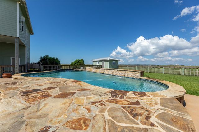 742 Bay Drive, Palacios, TX 77465
