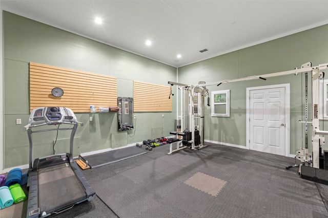 742 Bay Drive, Palacios, TX 77465