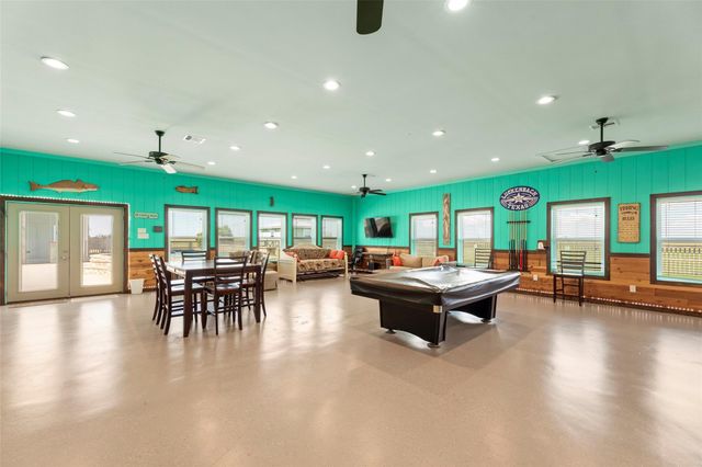 742 Bay Drive, Palacios, TX 77465