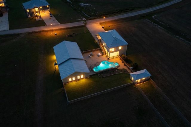 742 Bay Drive, Palacios, TX 77465