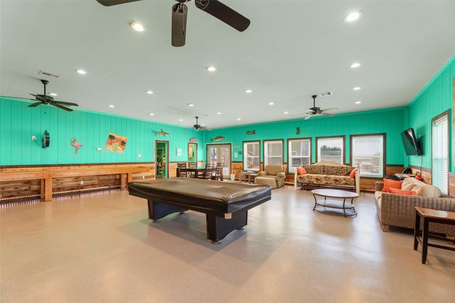 742 Bay Drive, Palacios, TX 77465