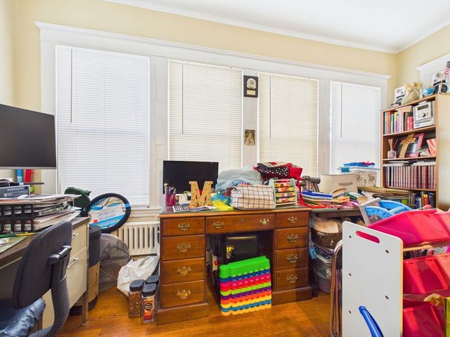 311-313 Hawthorn St, New Bedford, MA 02740