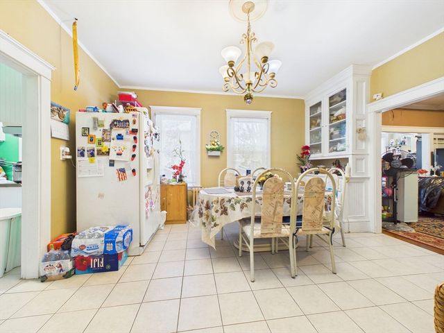 311-313 Hawthorn St, New Bedford, MA 02740