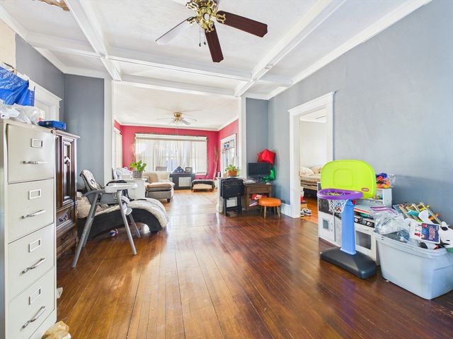 311-313 Hawthorn St, New Bedford, MA 02740