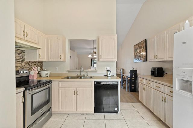 12 EMMONS LANE, Palm Coast, FL 32164