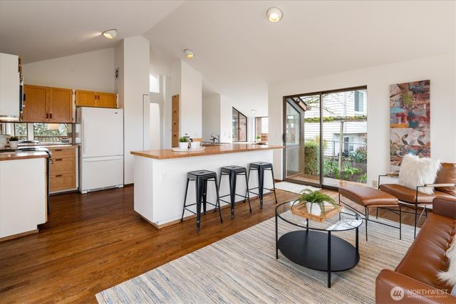 2533 NE 83rd Street, Seattle, WA 98115