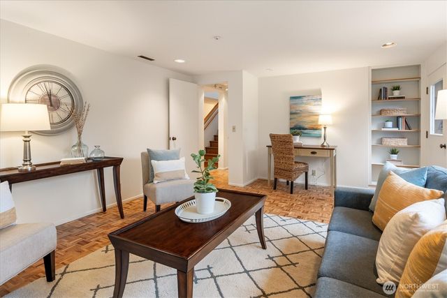 2533 NE 83rd Street, Seattle, WA 98115