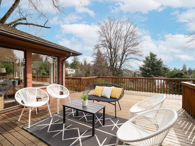 2533 NE 83rd Street, Seattle, WA 98115