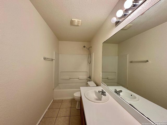 9414 Ingleton, San Antonio, TX 78245