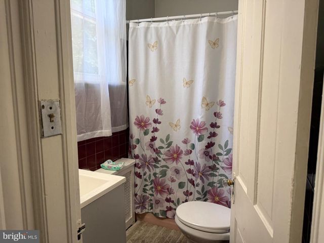 34 CUMBERLAND AVE, Trenton, NJ 08618
