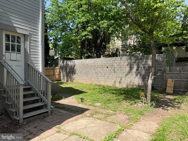 34 CUMBERLAND AVE, Trenton, NJ 08618
