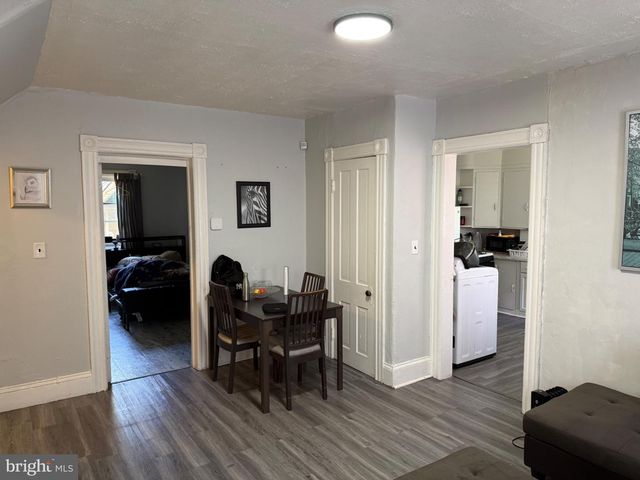 34 CUMBERLAND AVE, Trenton, NJ 08618