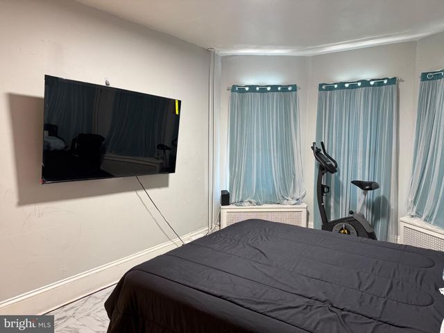 34 CUMBERLAND AVE, Trenton, NJ 08618