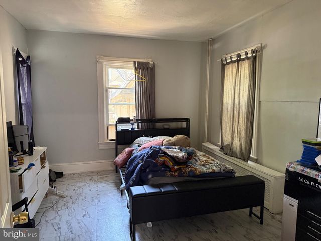 34 CUMBERLAND AVE, Trenton, NJ 08618