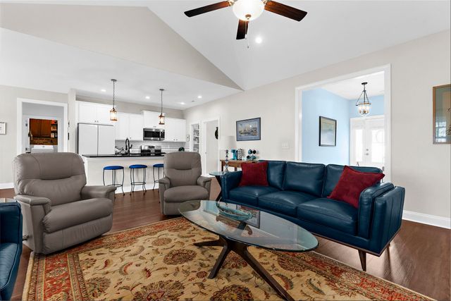 2551 Wedgefield Rd., Georgetown, SC 29440