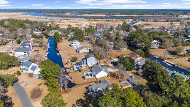 2551 Wedgefield Rd., Georgetown, SC 29440